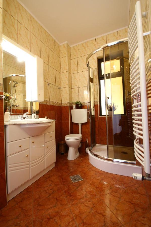 Flora Luxury House Hotel Sighisoara Exterior photo