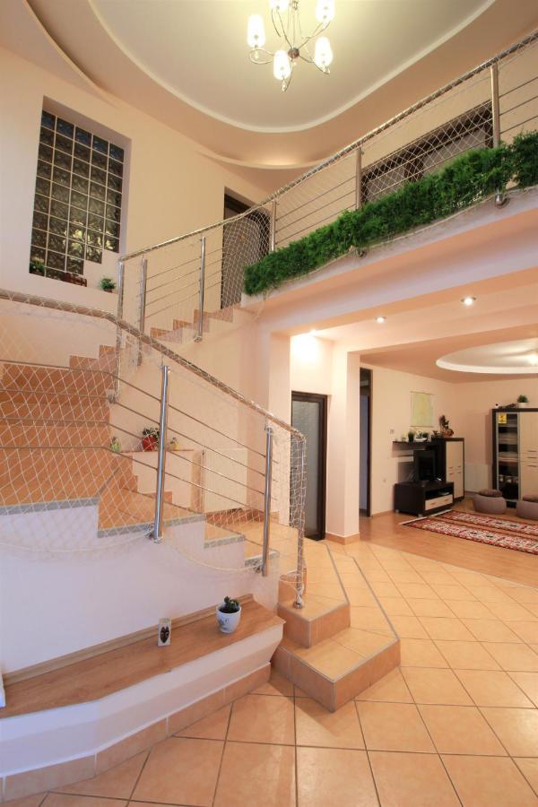 Flora Luxury House Hotel Sighisoara Exterior photo